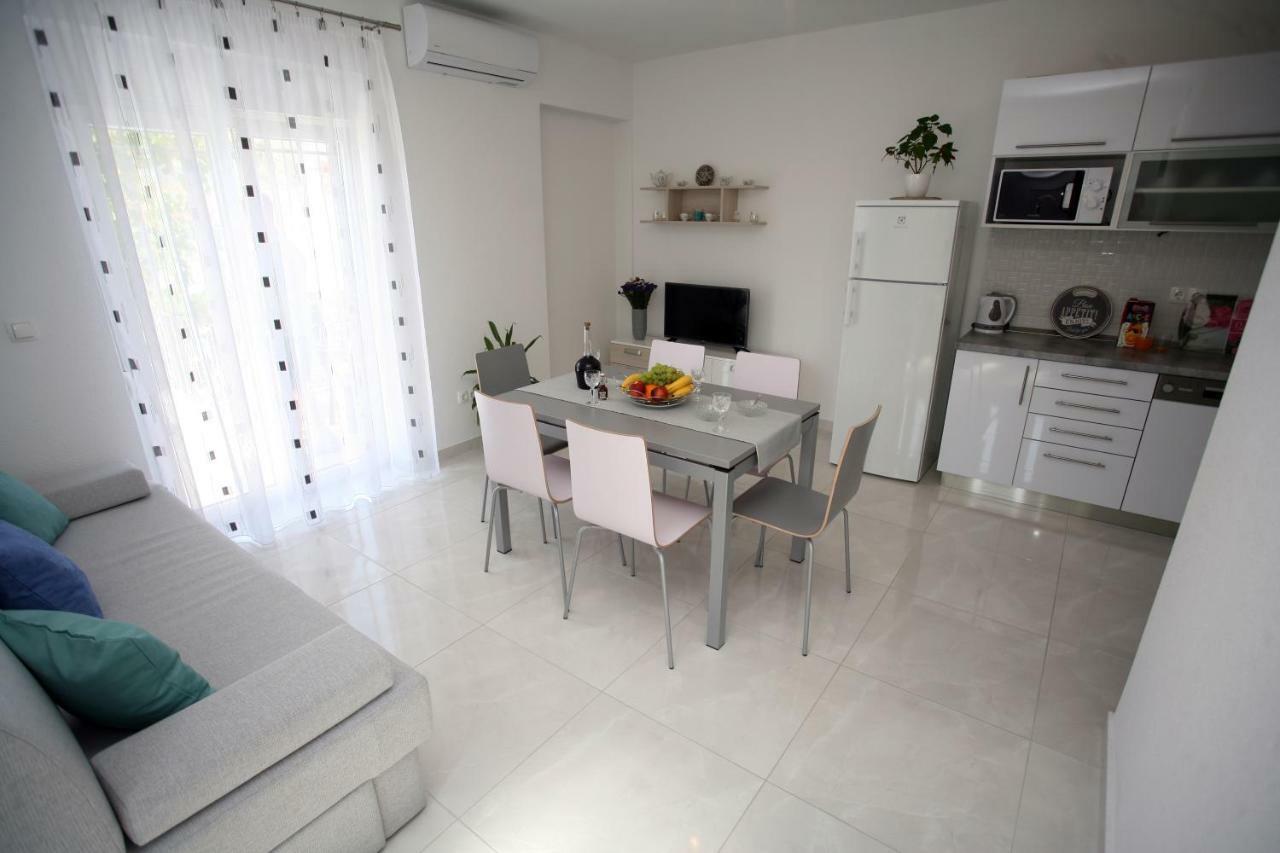 Apartman Fantasy Apartment Trogir Bagian luar foto