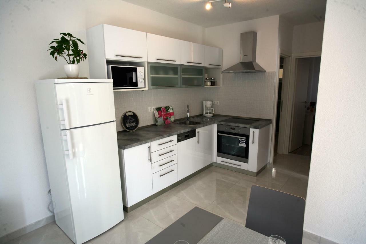 Apartman Fantasy Apartment Trogir Bagian luar foto